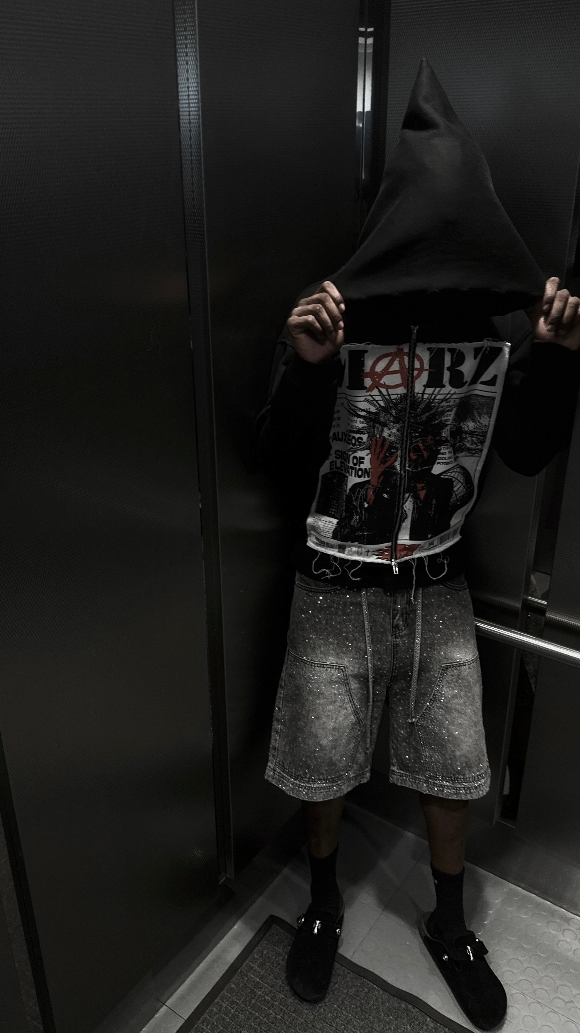 “ELEVATION” ZIP UP